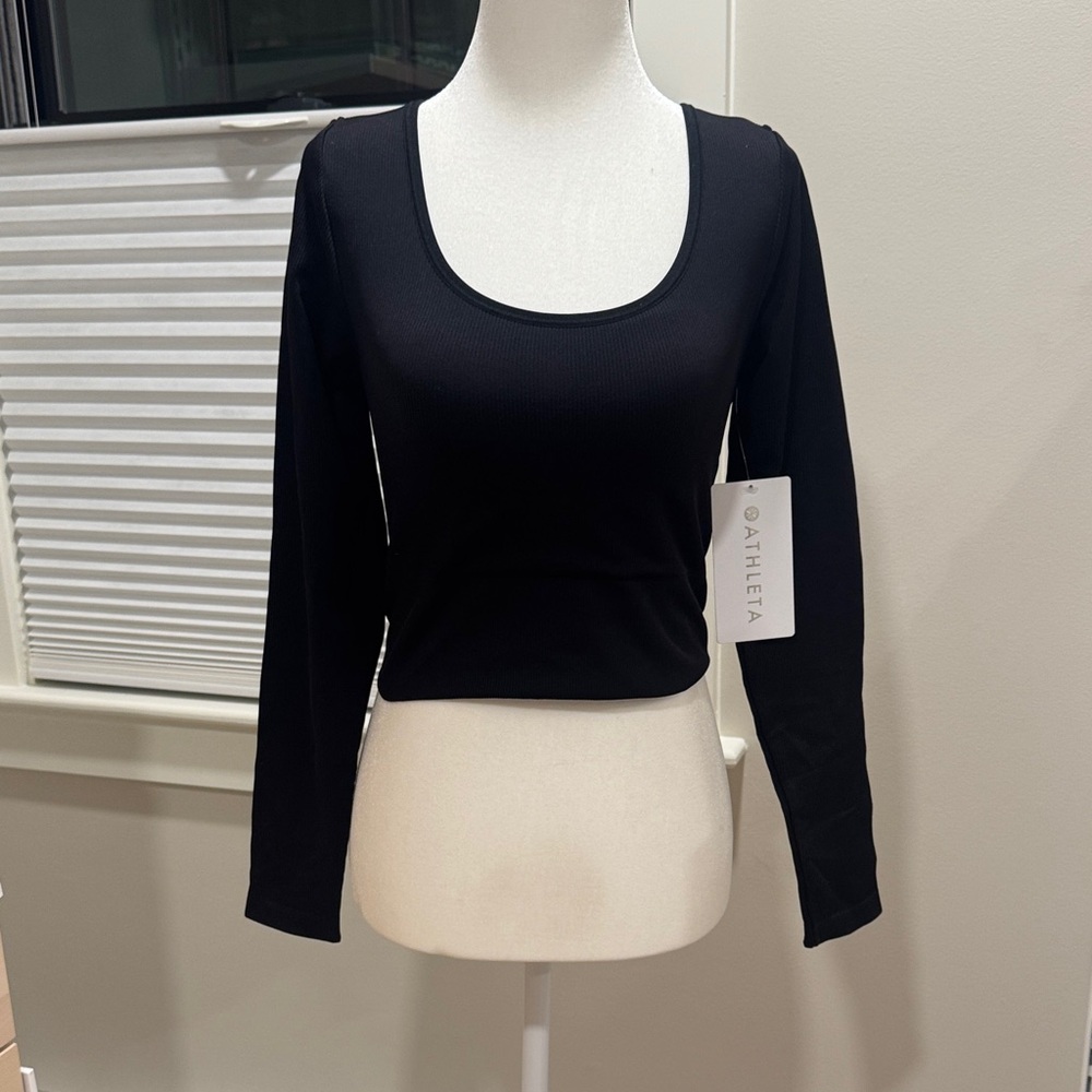 Athleta Women's Elegant Black Long Sleeve Top